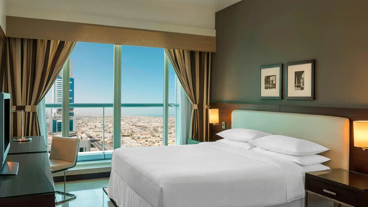 Four Points by Sheraton Sheikh Zayed Road, Dubai